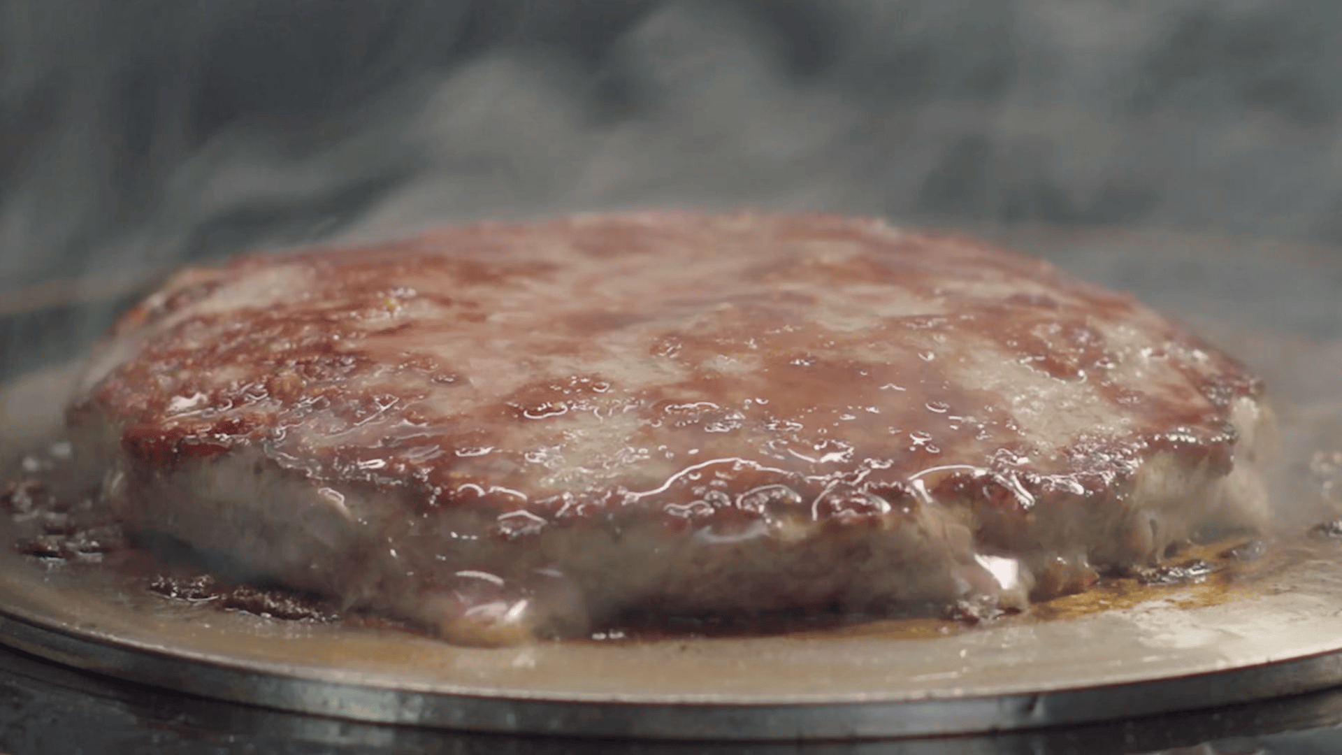 Griddle grilling the patty